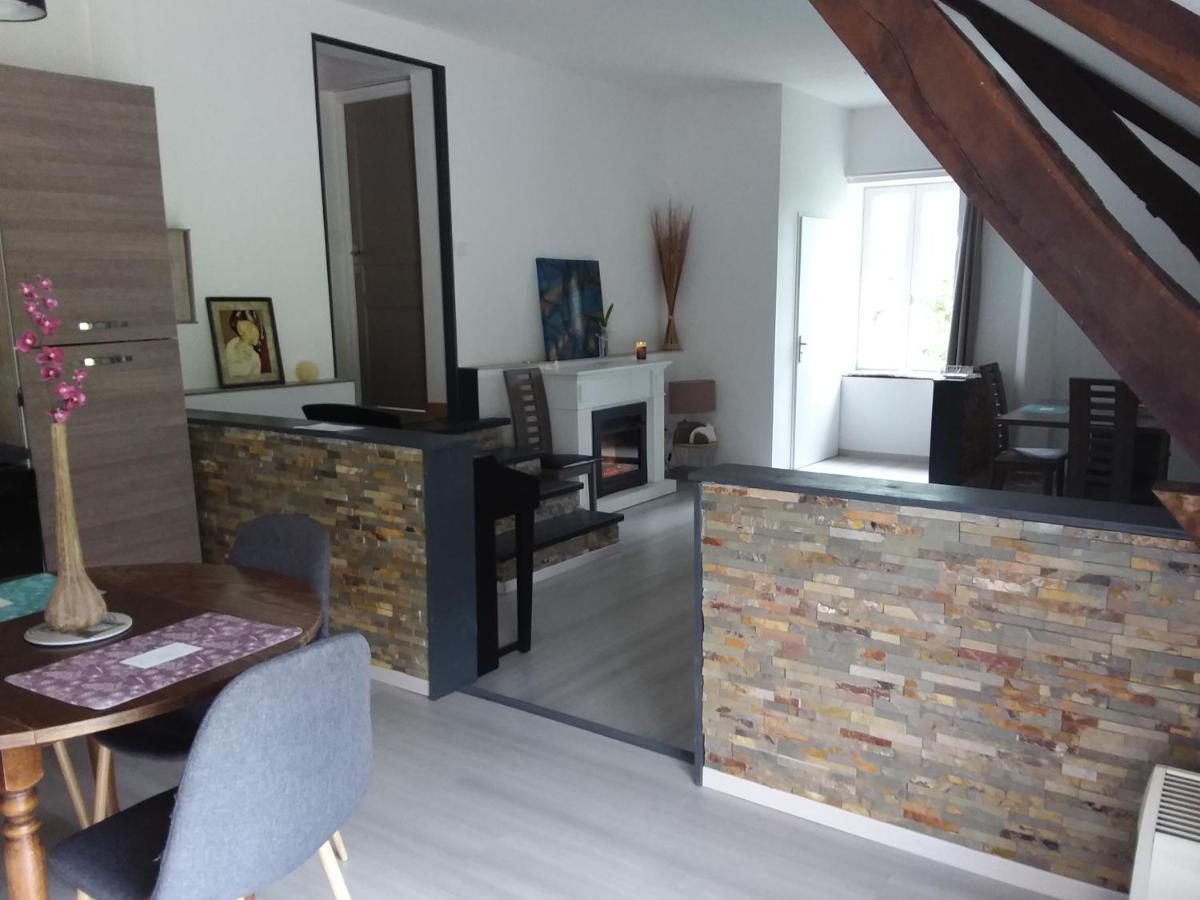 Вилла Gite De La Maison Bleue Mirandol-Bourgnounac Экстерьер фото