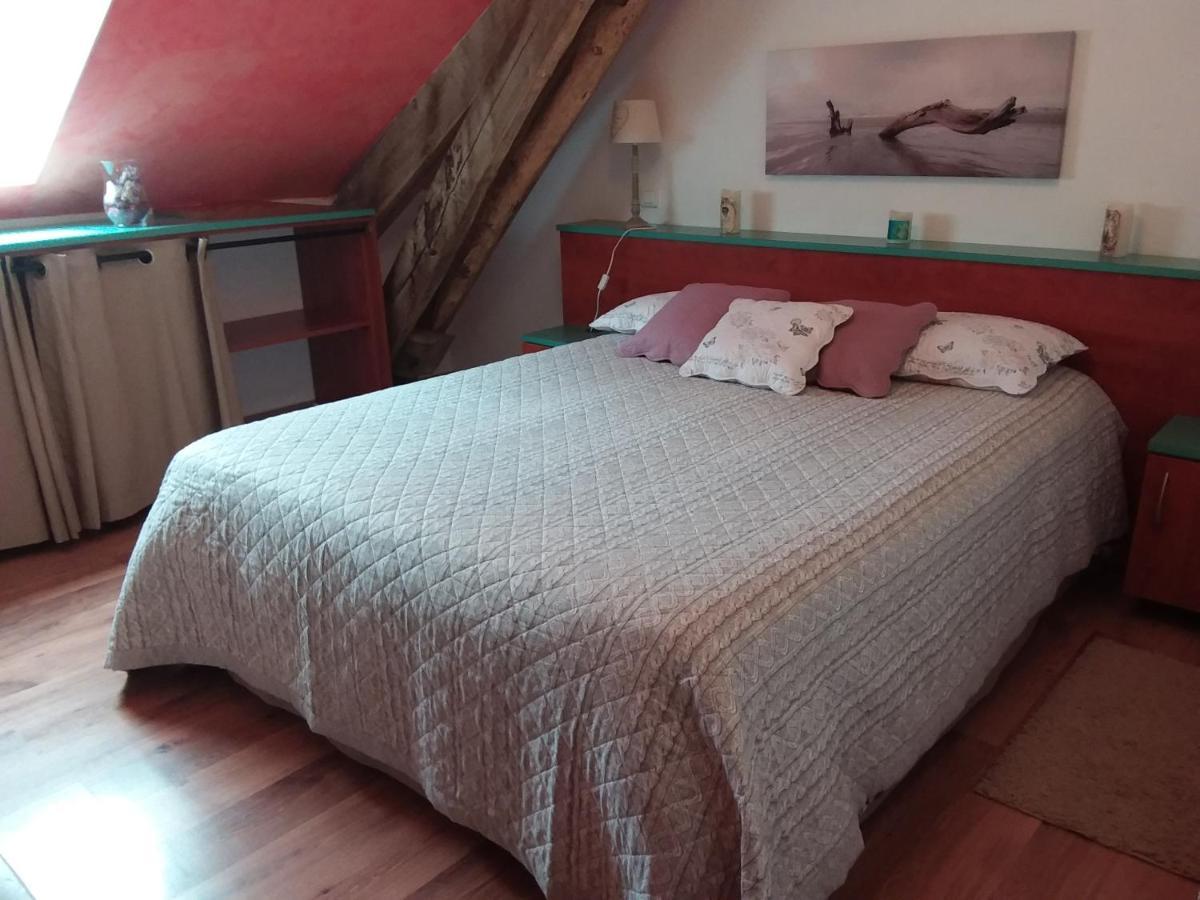 Вилла Gite De La Maison Bleue Mirandol-Bourgnounac Экстерьер фото